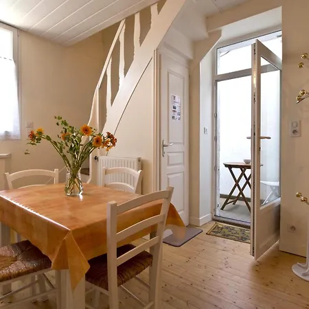 펜션 Maison De Pecheur Typique A 400m Du Quai, Proche Plage, Animaux Bienvenus, Wifi En Option - Fr-1-92-671