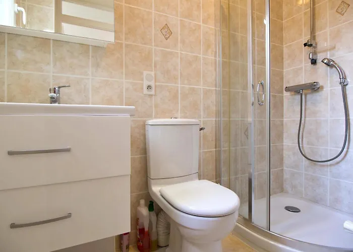 Maison De Pecheur Typique A 400m Du Quai, Proche Plage, Animaux Bienvenus, Wifi En Option - Fr-1-92-671 *